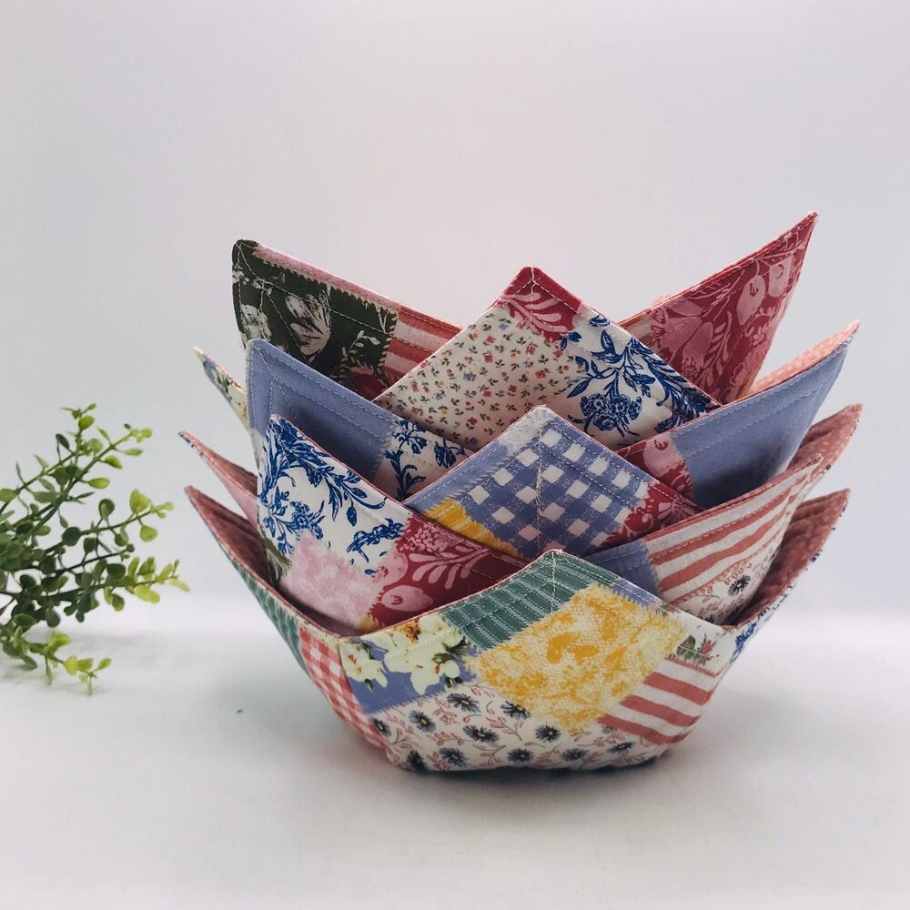 Microwave Soup Bowl Cozy: Reversible, Patchwork Rose Cottage Garden